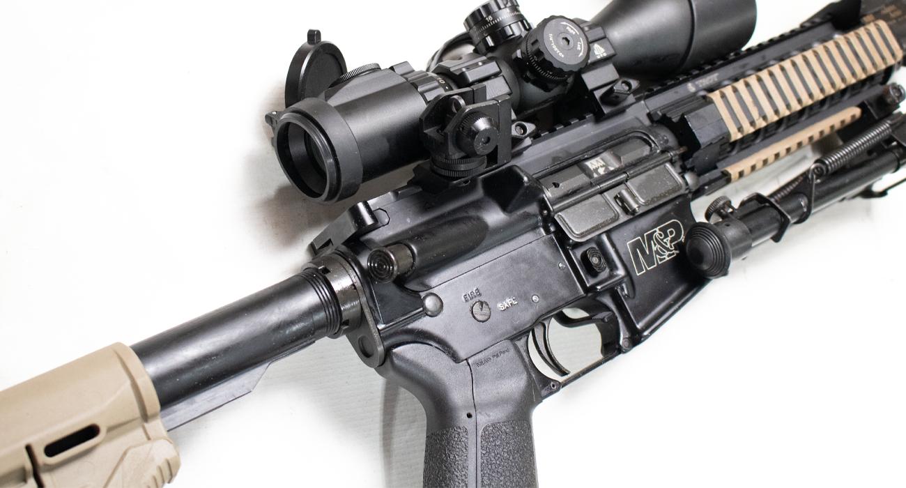 SMITH AND WESSON M&P-15 5.56mm Police Trade-In Semi-Auto Rifle with Leapers Accushot Scope (Magazine Not Included)